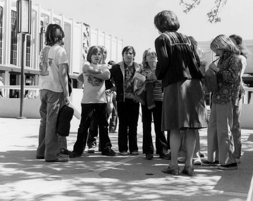 Group of students, Art Museum