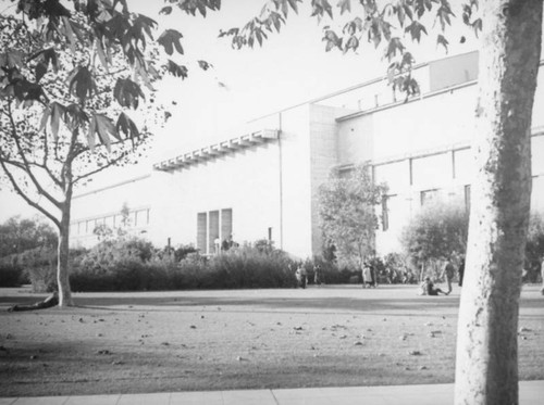 Los Angeles County Museum of History, Science, and Art south facade and entrance