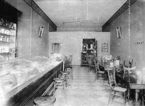 Dining parlor interior