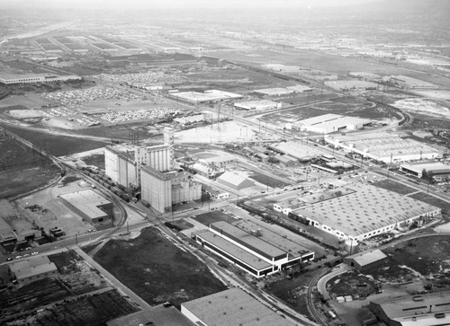 California Malting Company, Malt Avenue, looking northwest