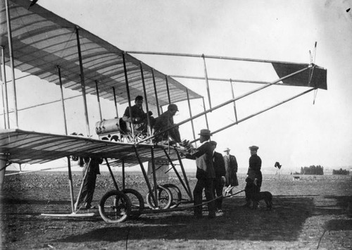 Parmenter and Paulhan in Farman plane