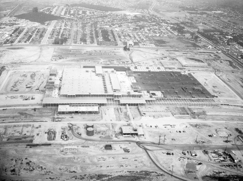 Ford Motor Co., Mercury Plant, looking northeast, Washington and Rosemead