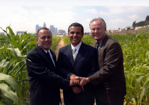 Reyes, Villaraigosa, LaBonge at "Not a Cornfield"