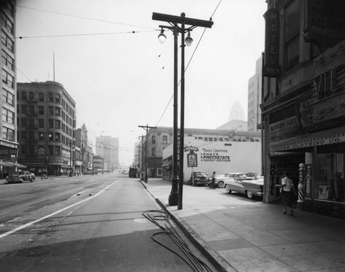 Looking north on Broqadway