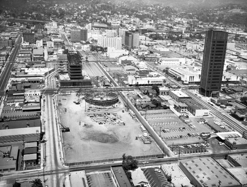 Pacific Cinerama Theatre, Hollywood, looking north