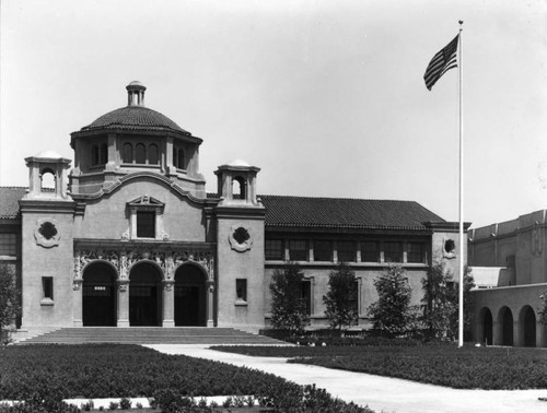 Throop Hall, Cal Tech