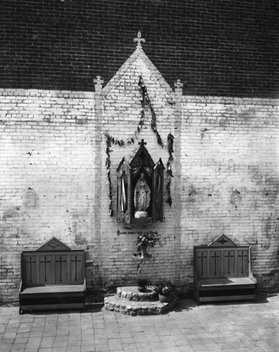 Statue of Our Lady on Olvera Street