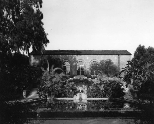 Felipe de Neve Branch Library, lily pond