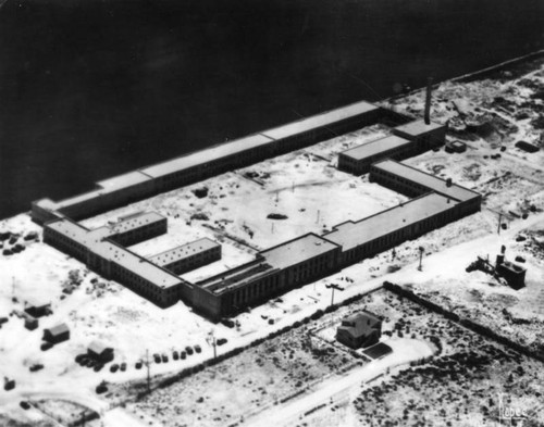 Federal prison, view 33