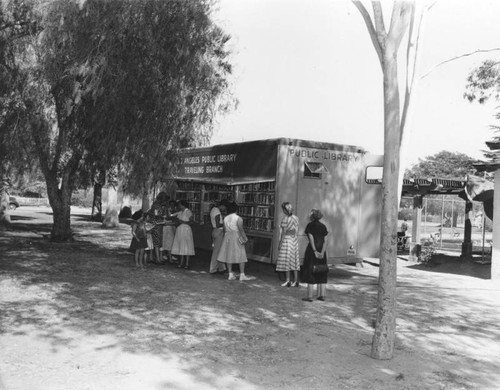 LAPLTraveling Branch Bookmobile, park visit