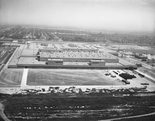 Ford Motor Co., Mercury Plant, Washington and Rosemead, looking southeast