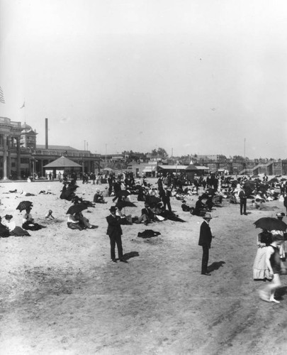 Beach scene in Long Beach