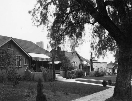 Houses on Myrtle in Monrovia