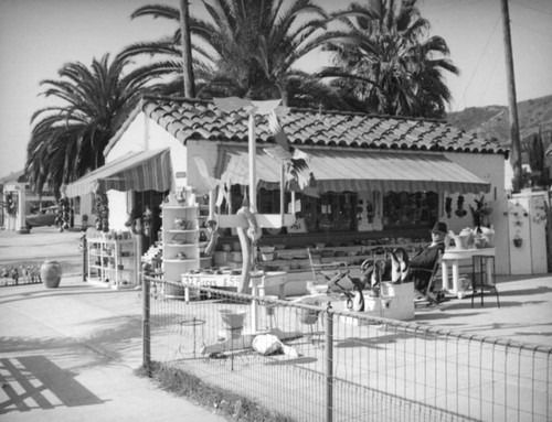 Pottery store in Eagle Rock