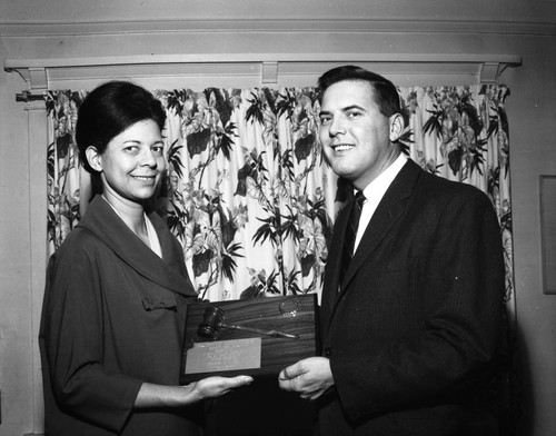 Herbert S. Yates receives award