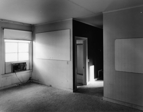 Ambassador Hotel, Rincon Bungalow bedroom and hall