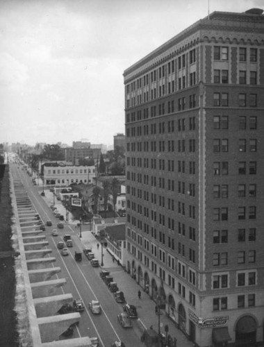 Wilshire east from Westlake