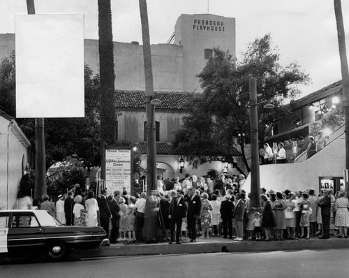 Pasadena Playhouse packs 'em in