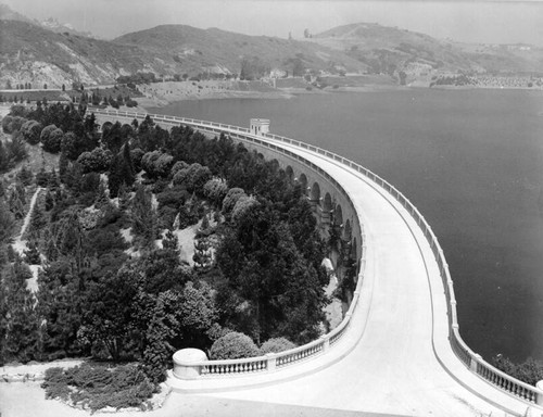 Landscaping in front of Mulholland Dam