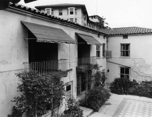 Ambassador Hotel, Huerta Bungalow, facing southwest