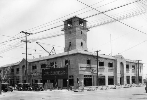 Sears, Roebuck & Co. store under construction