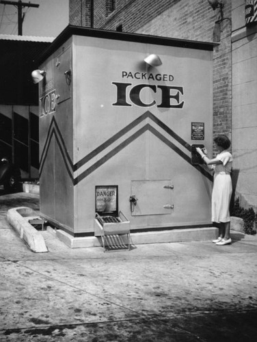 Ethel buying ice