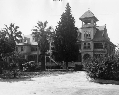 VA Hospital, exterior