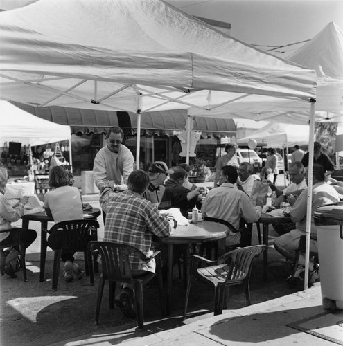 Farmers Market diners, San Pedro