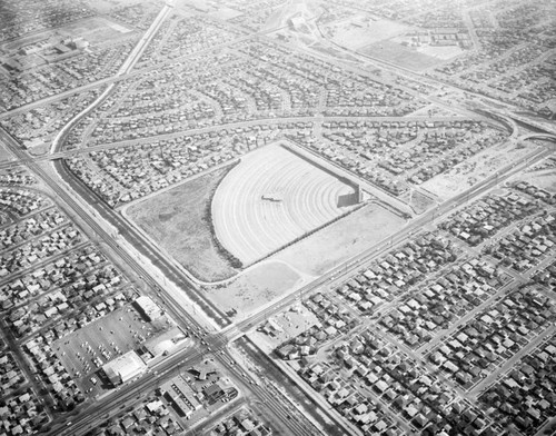 Los Altos Drive-In, Long Beach, looking southeast