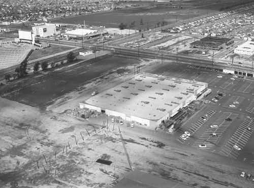 Lakewood, Carson St., and Cherry Ave., looking northwest