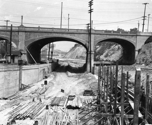 Ramona Freeway construction at Macy St. Bridge