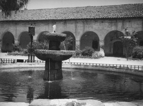 Brand Park fountain and San Fernando Mission Convento