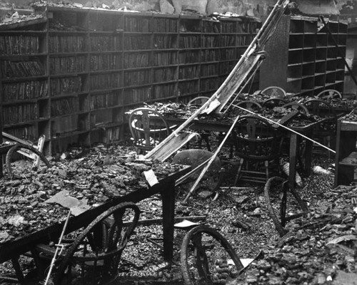 Hollywood Branch Library fire, 1982