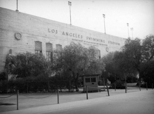 Los Angeles Swimming Stadium, street view