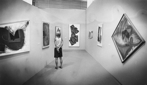 Elizabeth Murray exhibit at Otis/Parsons, view 3
