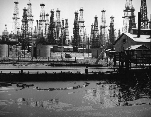 Pool of oil in the Signal Hill oil field