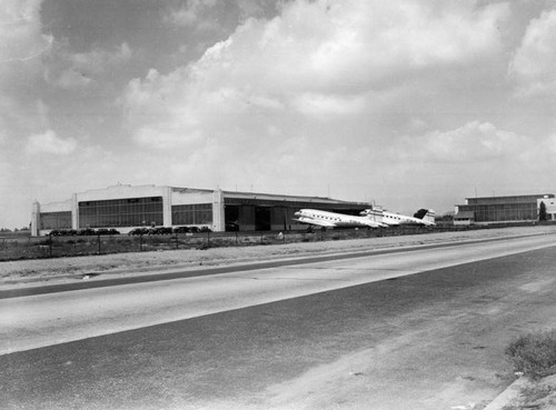 Glendale Grand Central Airport hangar