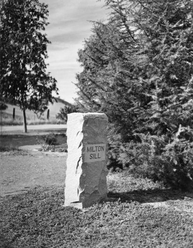 L.A. Pet Cemetery monument