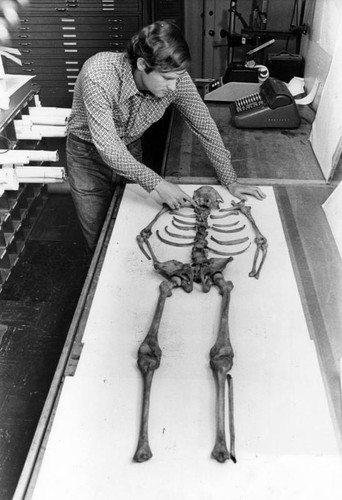 2,500 year-old skeleton