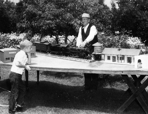 Miniature models to depict early-day S. F