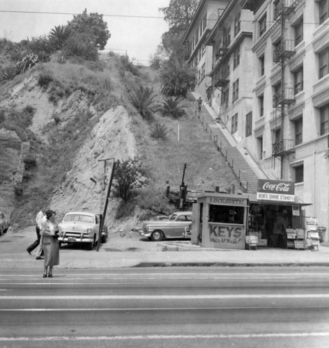 Court Flight site on Broadway