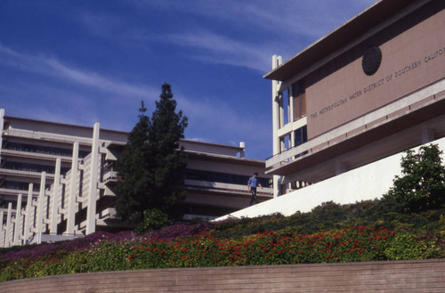 Metropolitan Water District headquarters, Sunset Blvd — Calisphere