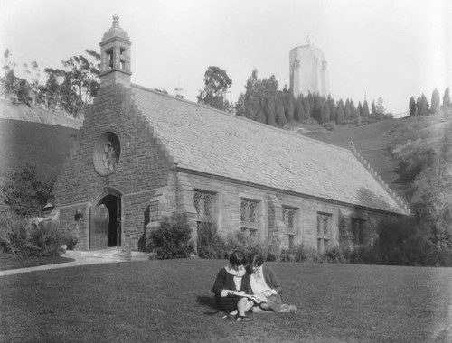 Forest Lawn's Wee Kirk o' the Heather