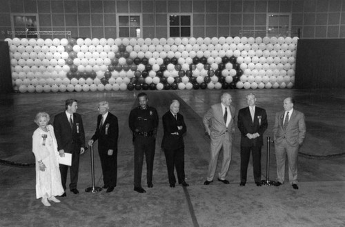 Mayor Riordan and officials, group photo