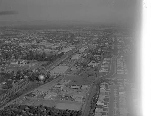 Hughes Aircraft, Highland Avenue, looking east