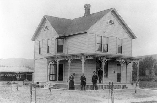 Santa Paula residence