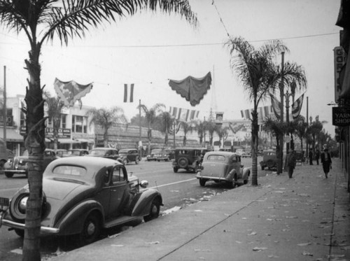 Colorado east towards Los Robles after the 1938 Rose Parade