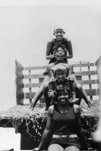 Women on hayride