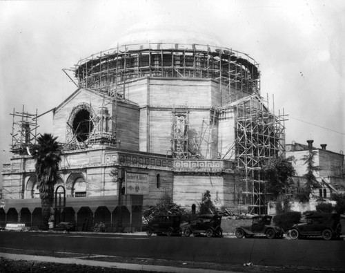 Construction of Wilshire Boulevard Temple, view 3