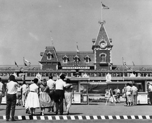 Disneyland's Main St. Station